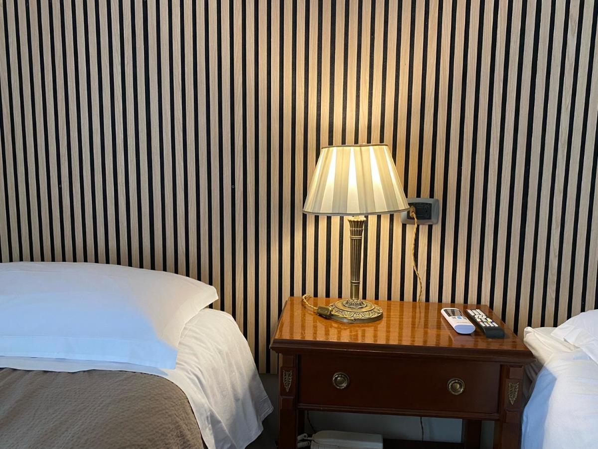Casa Battisti Messina Guest House In Centro Citta, Ideale Per Famiglie O Gruppi Luaran gambar