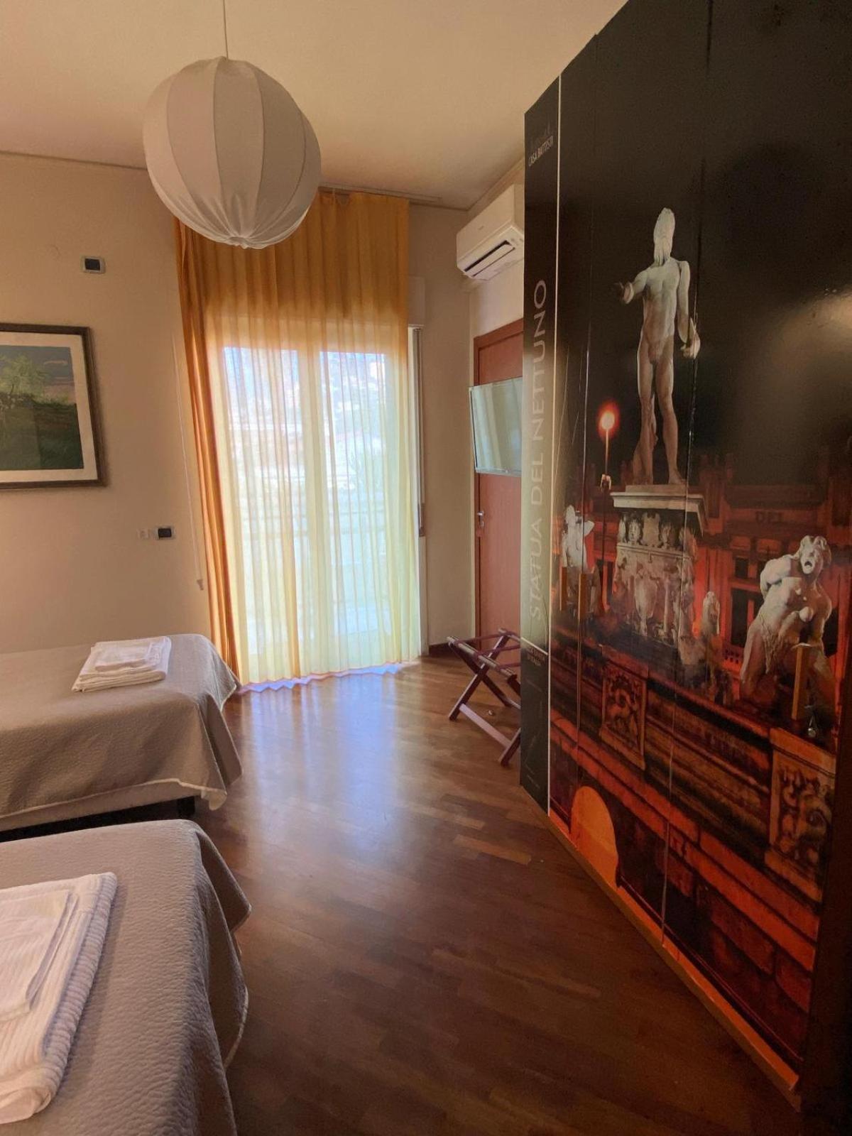 Casa Battisti Messina Guest House In Centro Citta, Ideale Per Famiglie O Gruppi Luaran gambar