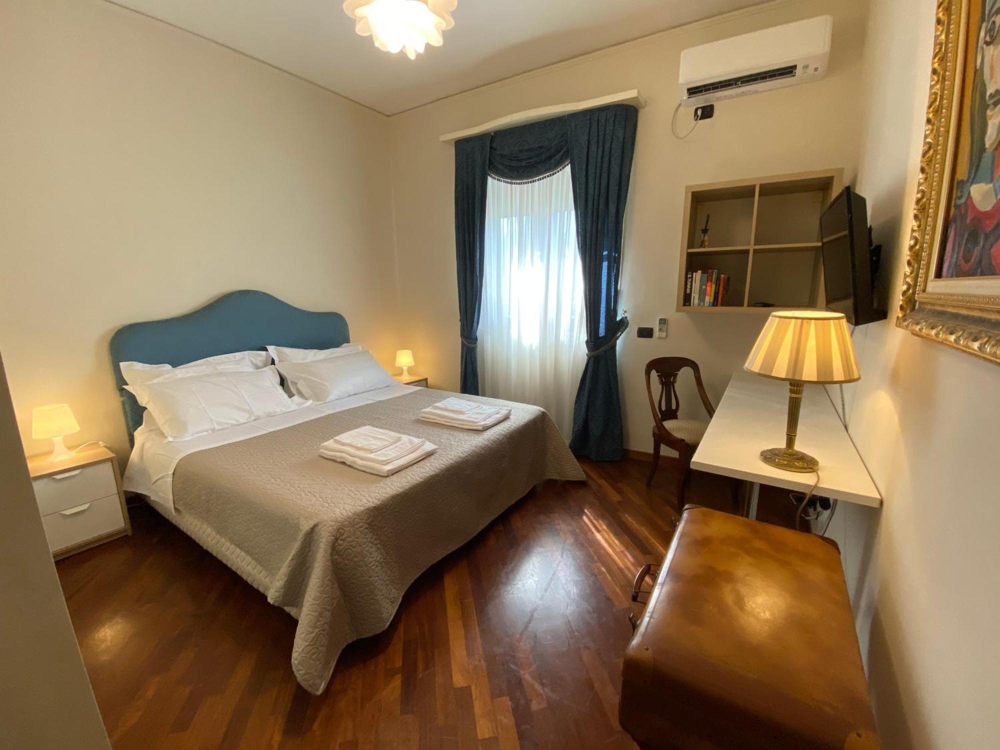 Casa Battisti Messina Guest House In Centro Citta, Ideale Per Famiglie O Gruppi Luaran gambar