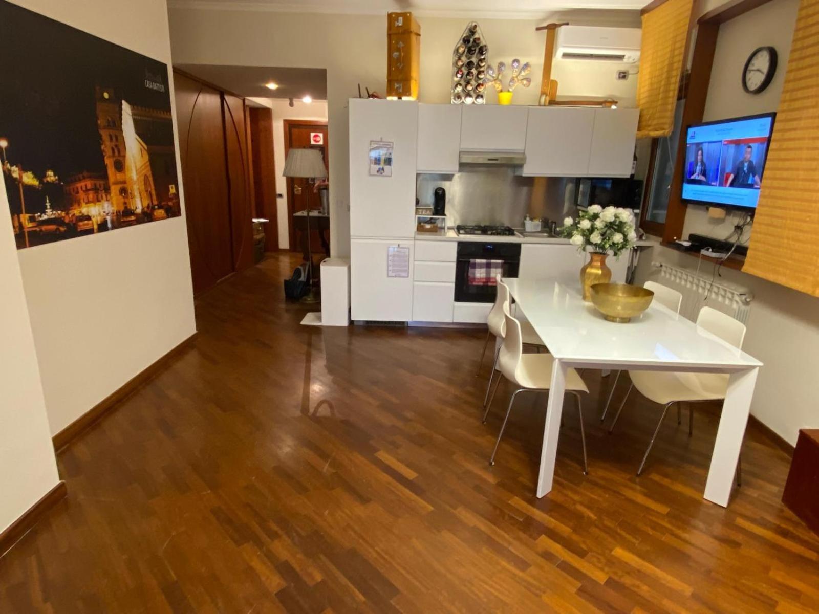 Casa Battisti Messina Guest House In Centro Citta, Ideale Per Famiglie O Gruppi Luaran gambar
