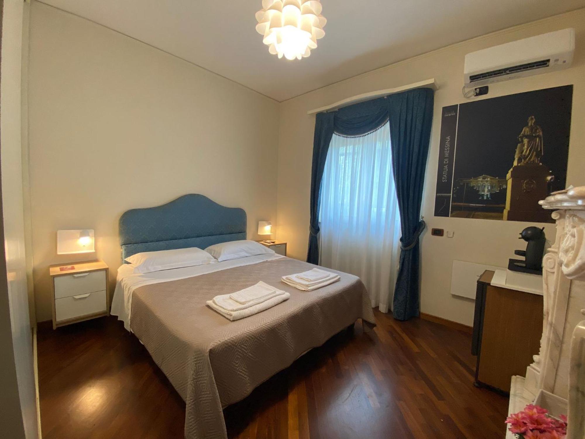 Casa Battisti Messina Guest House In Centro Citta, Ideale Per Famiglie O Gruppi Luaran gambar