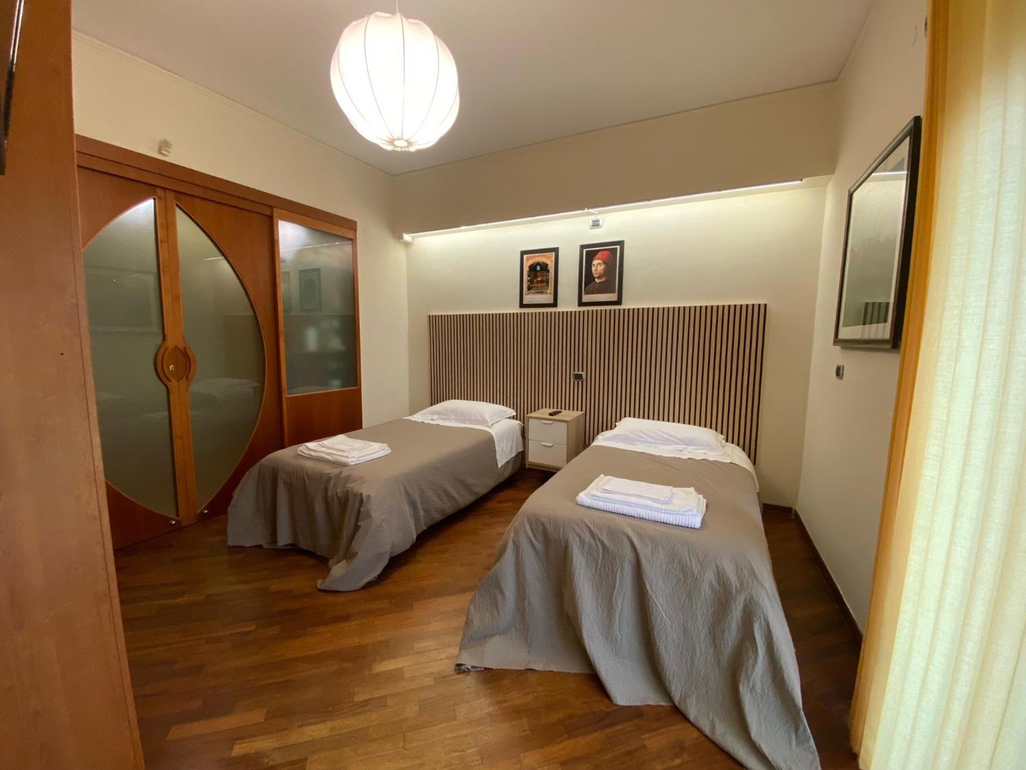 Casa Battisti Messina Guest House In Centro Citta, Ideale Per Famiglie O Gruppi Luaran gambar